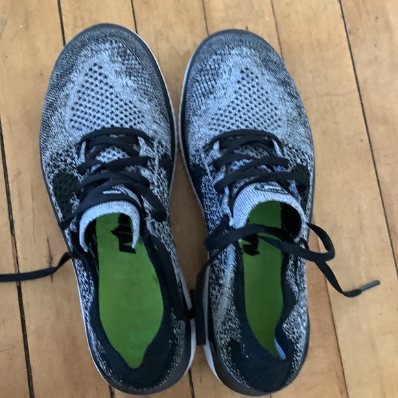 Nike Flyknit Running shoes 8.5 - Picture 4 of 5
